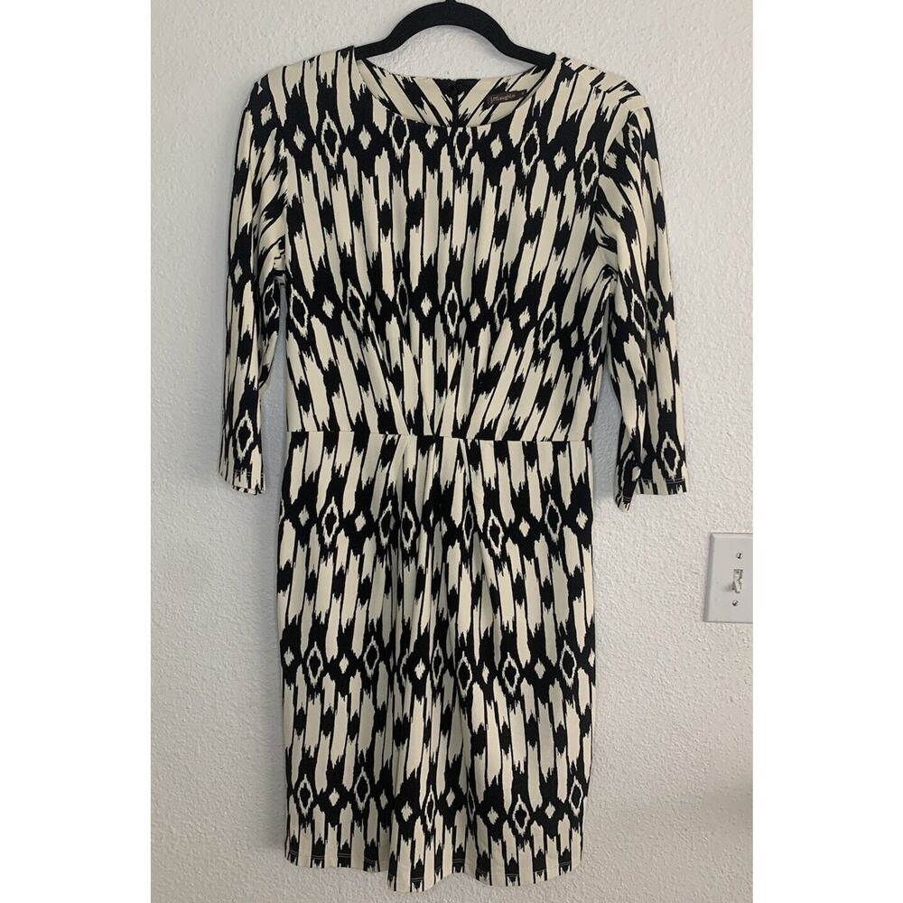 J McLaughlin Black White Ikat‎ Print Sheath Dress Midi 34 Sleeve Size M